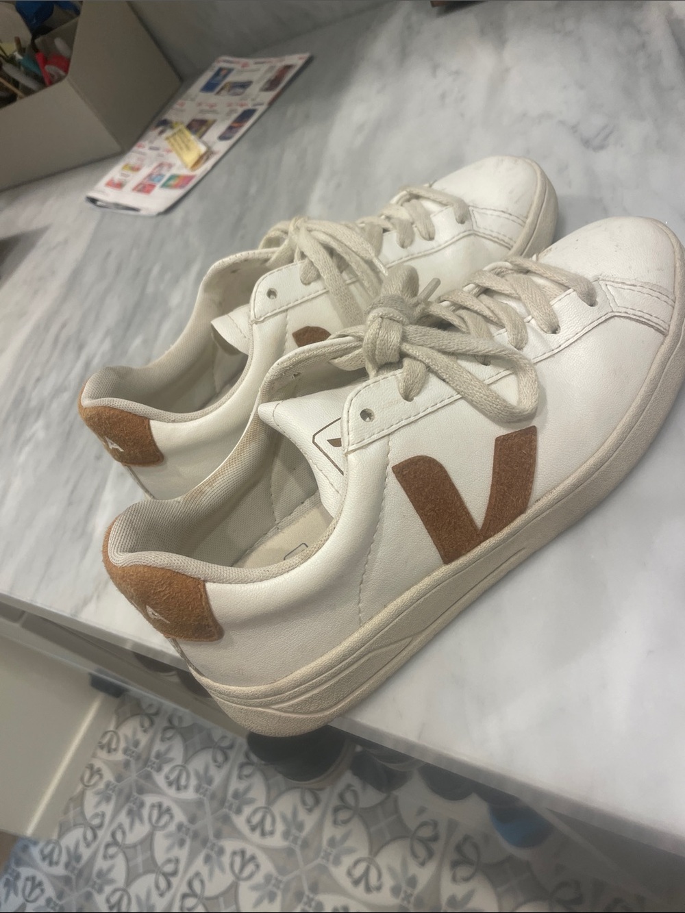 Veja size 6 sneakers
